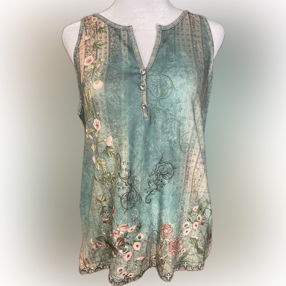 ChicMe Green and White Patterned Garment